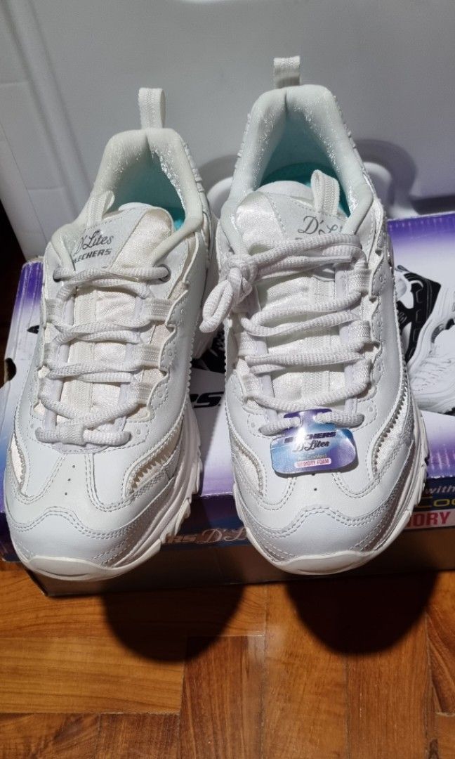 White skechers sale outlet