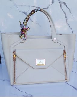 SALE!!! VERA WANG
