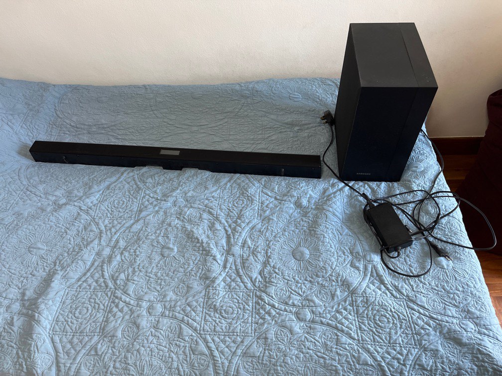 Samsung HWH450/XS soundbar with subwoofer, Audio, Soundbars, Speakers