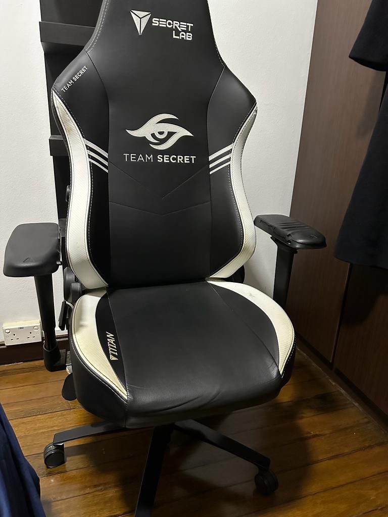Team discount secret chair