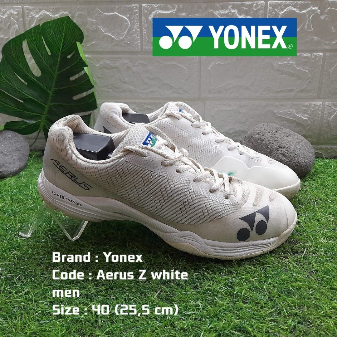 Sepatu Badminton Yonex Aerus Z white men Size 40