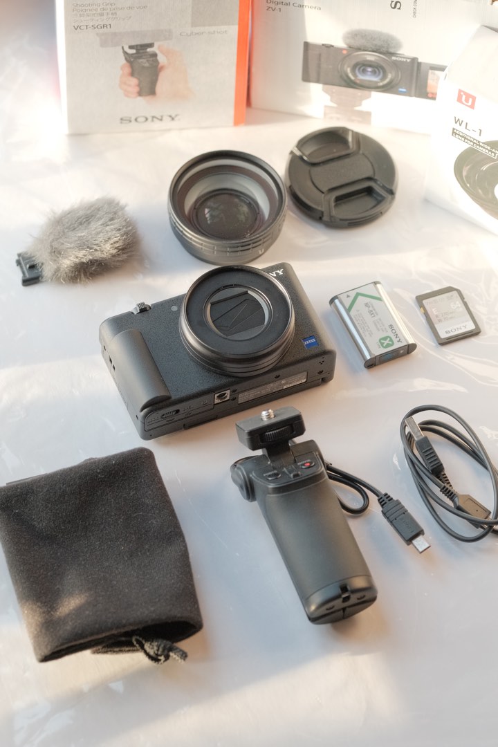 Sony ZV1 Kit, Photography, Cameras on Carousell