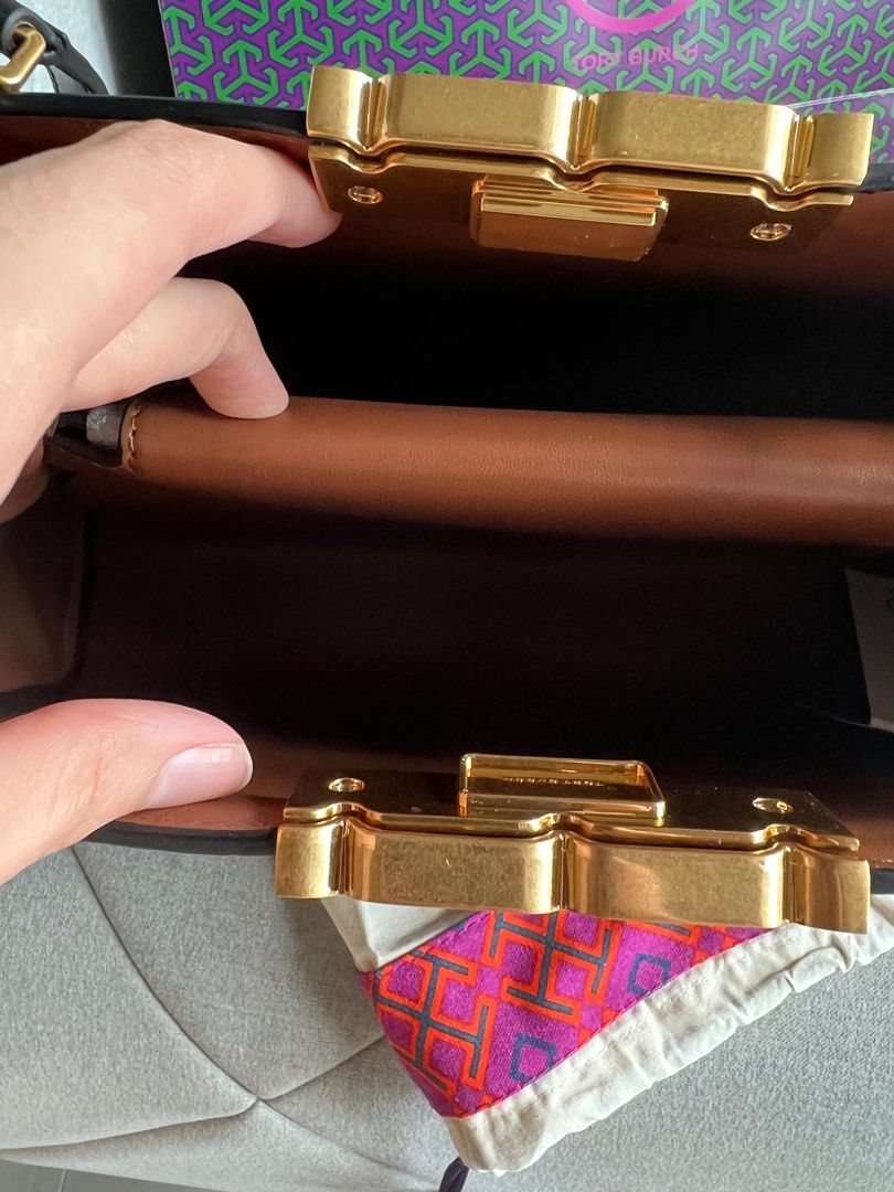 Tory Burch - Eleanor Satchel (Category: Luxury Bags & Wallets) located in Pasig City. Submitted by outletfindsbyara (Listing ID 1198465998, Image 3). Description: - guaranteed authentic - sourced from outlet on sale (Black Friday sale week) - with complete inclusions.