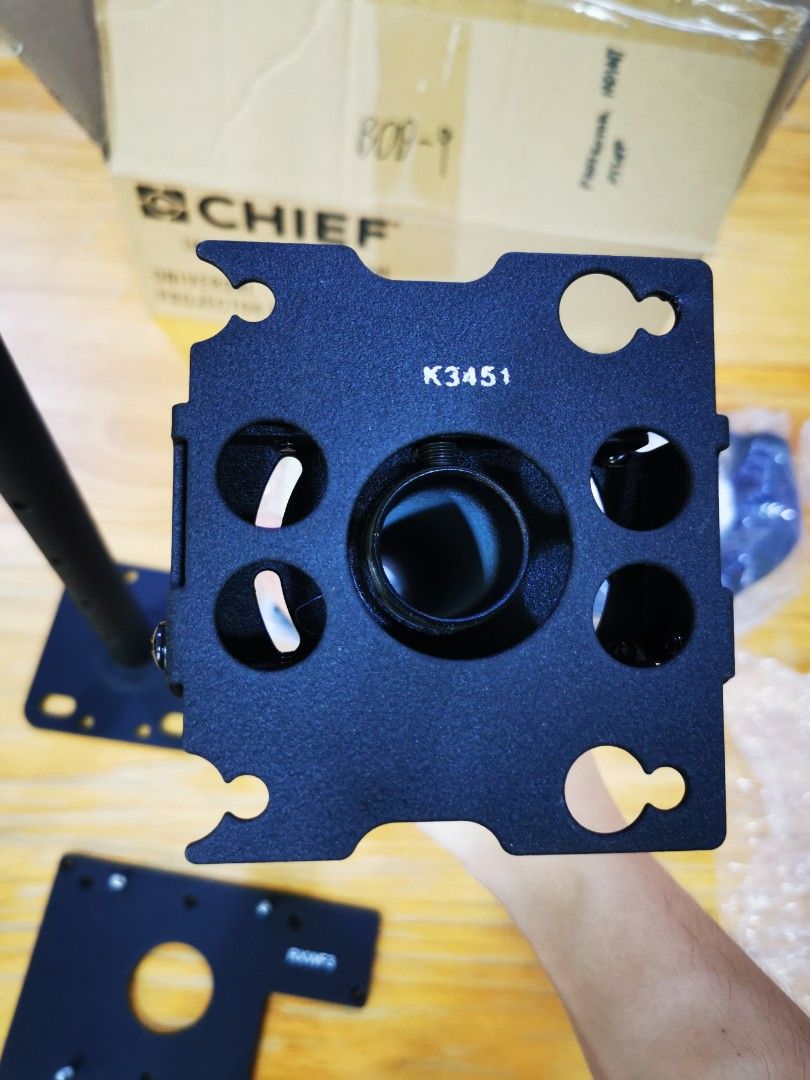 Universal Projector Mount, Everything Else on Carousell