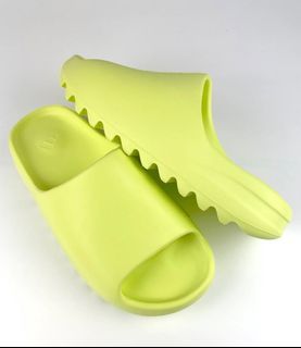 [US8] BNDS Yeezy Slides Glow Green