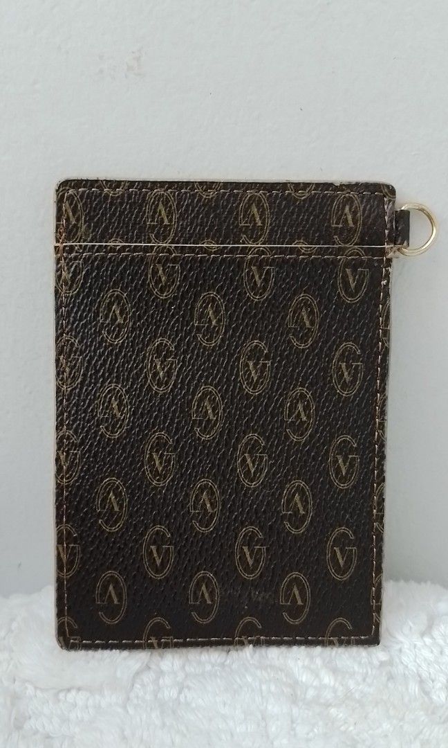 Valentino Card holder (Category: Luxury Bags & Wallets) located in Taguig. Submitted by madisam (Listing ID 1198668105, Image 2). Description: preloved likenew.
