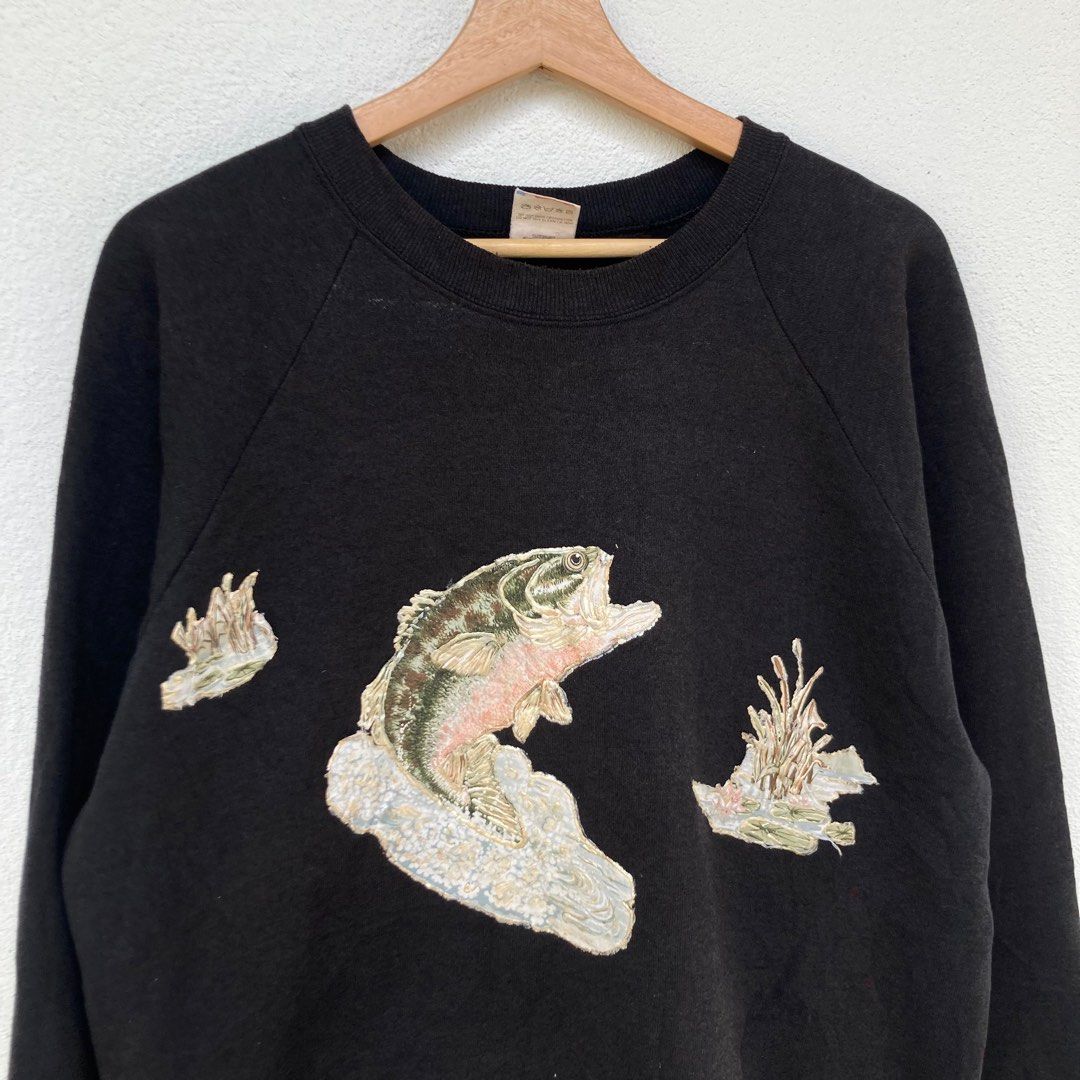 Vintage fishing sweatshirt, Men's Fashion, Tops & Sets, Tshirts