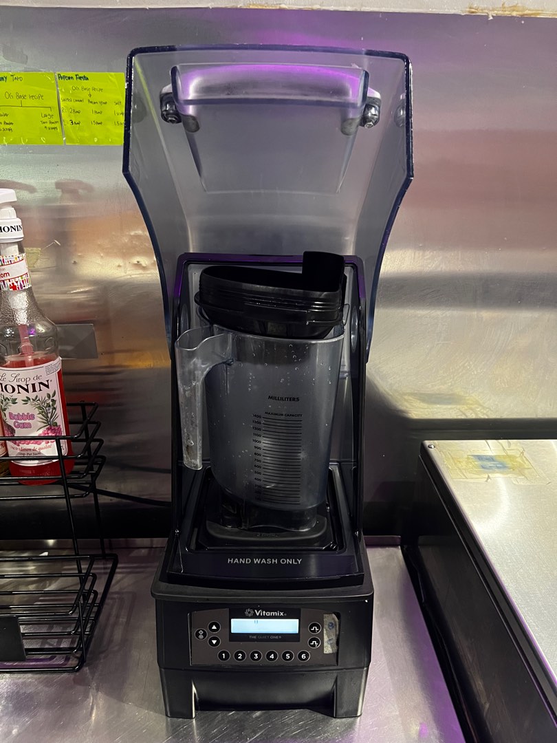 Vitamix The Quiet One Blender, TV & Home Appliances, Kitchen Appliances