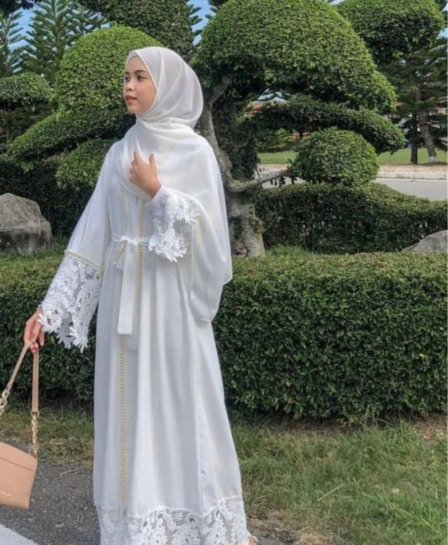 WHITE LACE ABAYA