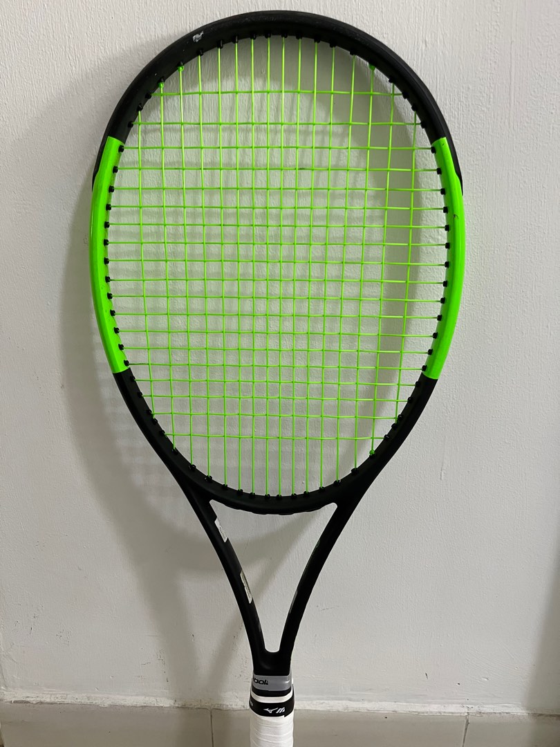 Wilson Blade 98 v6 cv, Sports Equipment, Sports & Games, Racket & Ball
