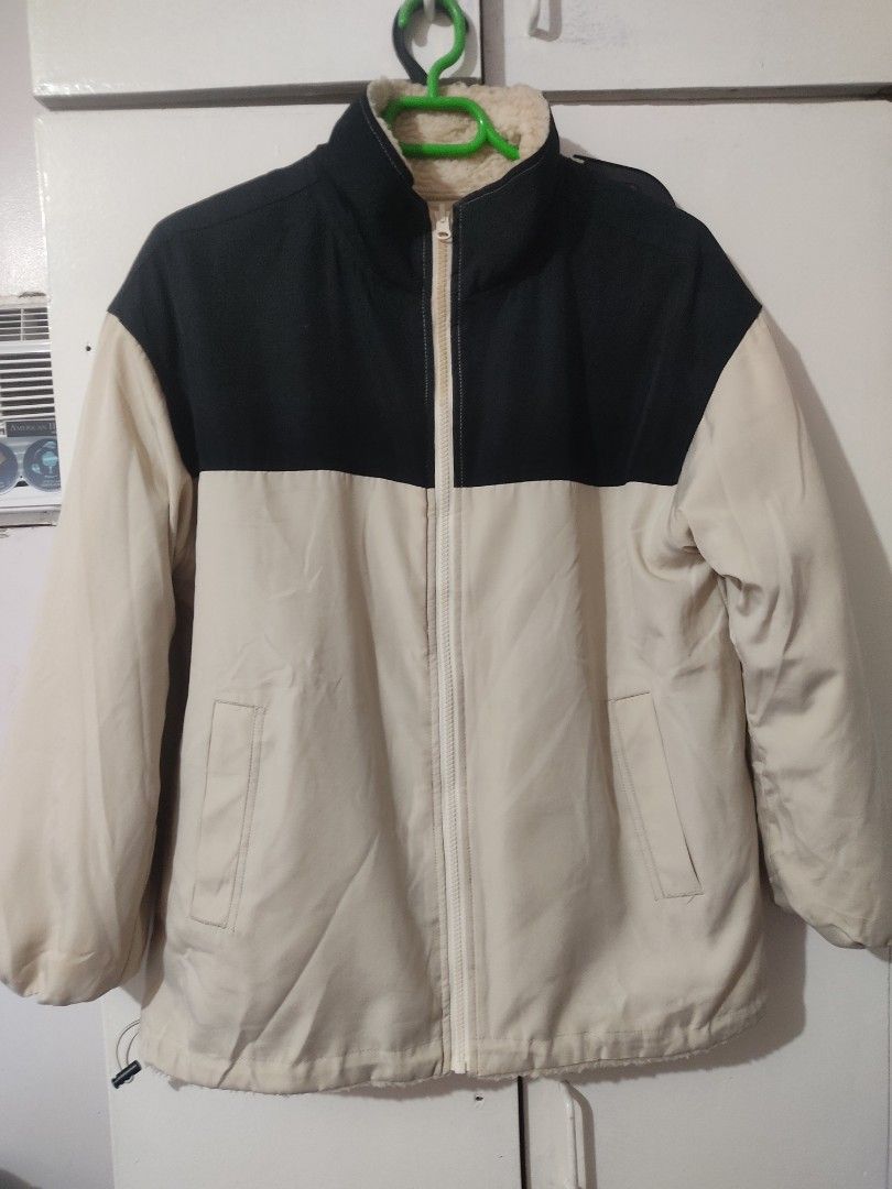 WINTER JACKET UNISEX GLOBAL WORK (Category: Coats, Jackets and Outerwear) located in Pasig City. Submitted by S07613 (Listing ID 1198585713, Image 2). Description: ❗SELLING❗ Global Work Winter Jacket Beige/Cream color UNISEX Reversible Thick but not too heavy Like new No flaws Men: Medium Women: XL P850 bought on ig but never used rfs: not a good fit.