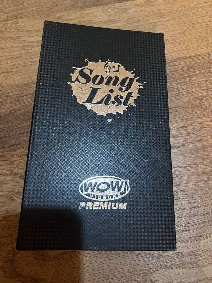 wow premium karaoke machine, 興趣及遊戲, 音樂樂器 & 配件, 樂器配件 Carousell