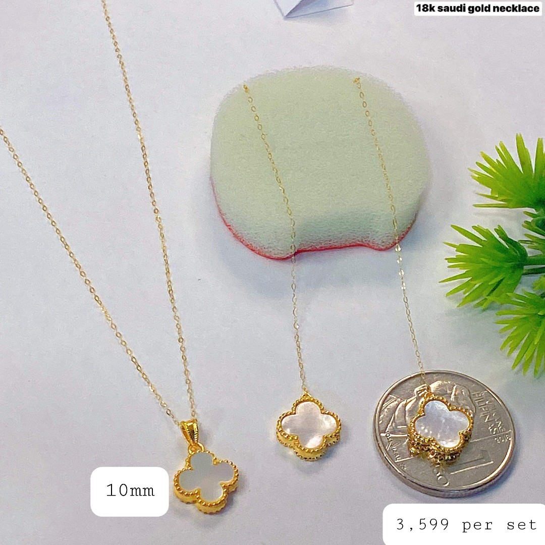 Clover Necklace and Earrings Set Green 18K SD GOLD