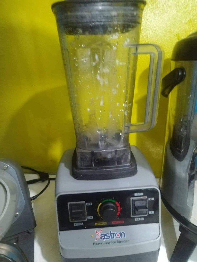 2nd hand Aston blender for shake, TV & Home Appliances, Kitchen Appliances, Juicers, Blenders