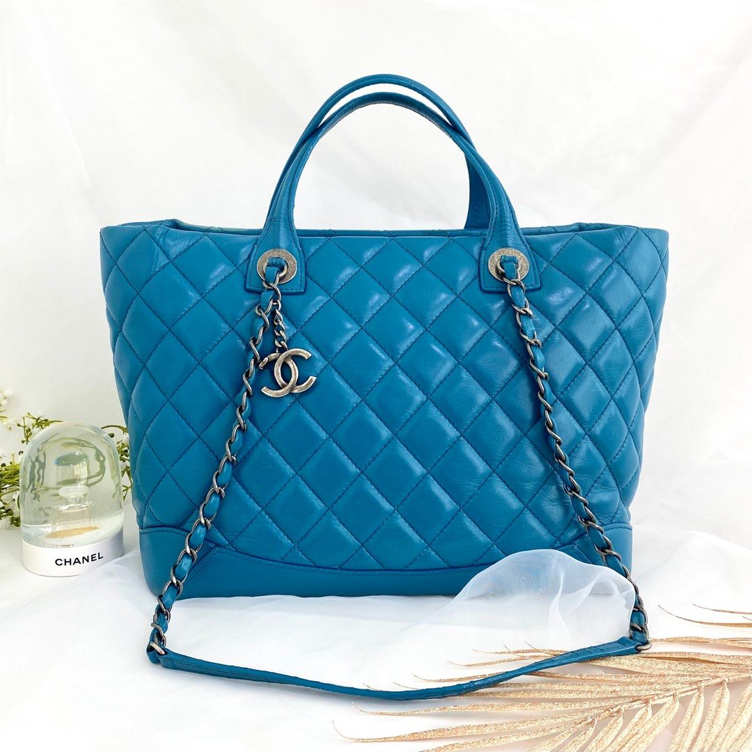 Chanel easy on sale shopping tote