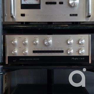 Accuphase C-200 S