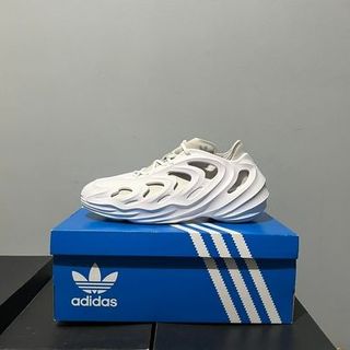 (Category: ) located in . Submitted by brothersinsole (Listing ID 1198711457, Image 1). Description: .