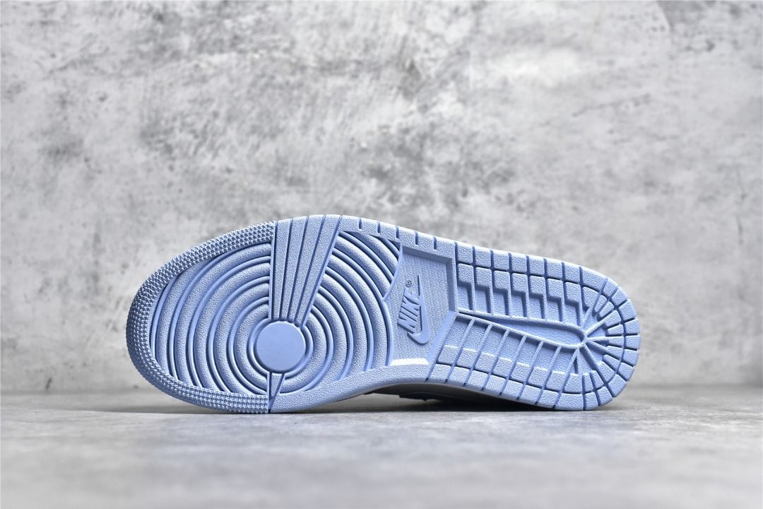 Air jordan 1 low baby blue shoes