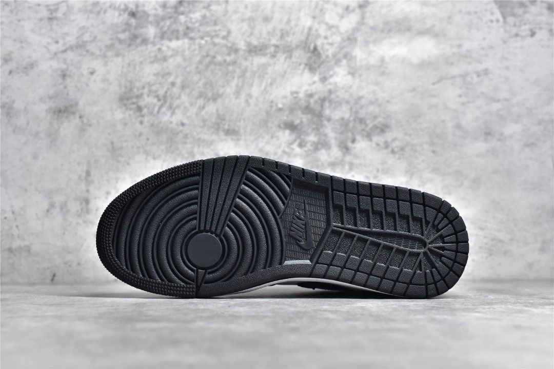 Air black and white shoes cheap