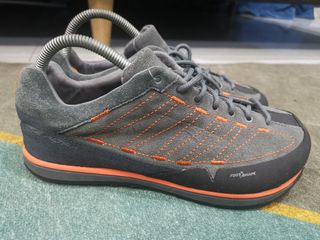 Altra Grafton 7.5UK Men s Fashion Footwear Sneakers on Carousell