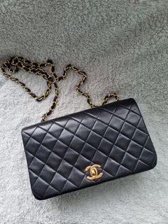 Chanel Black Lambskin Enamel Pending Cc Mini Square Flap
