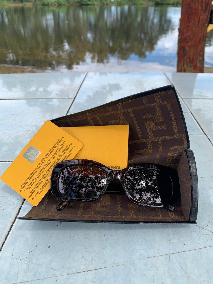 Authentic fendi sunglasses hot sale