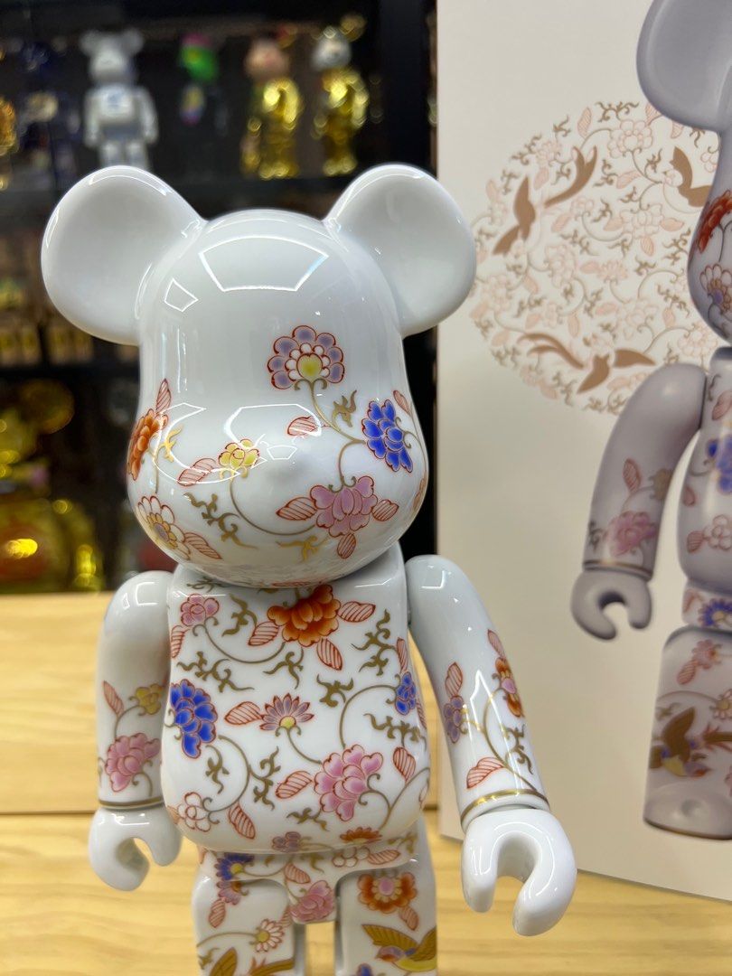 現貨有田BE@RBRICK【花鳥紋】400％ 陶瓷bearbrick, 興趣及遊戲, 玩具 