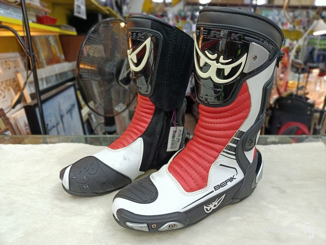 Berik losail motorcycle on sale boots