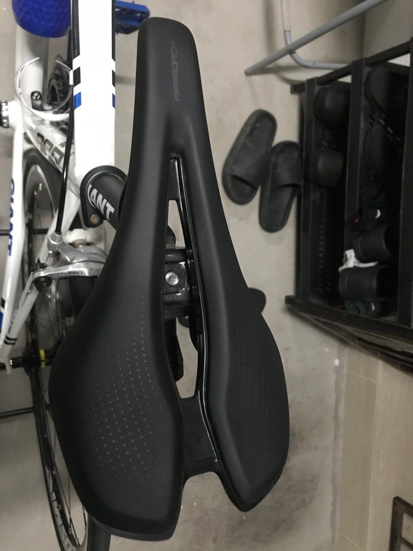 Bicycle seat Giant Approach, Sports Equipment, Bicycles & Parts, Parts