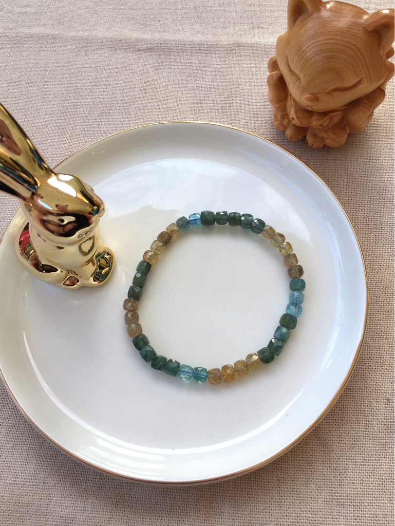 Yellow apatite bracelet top