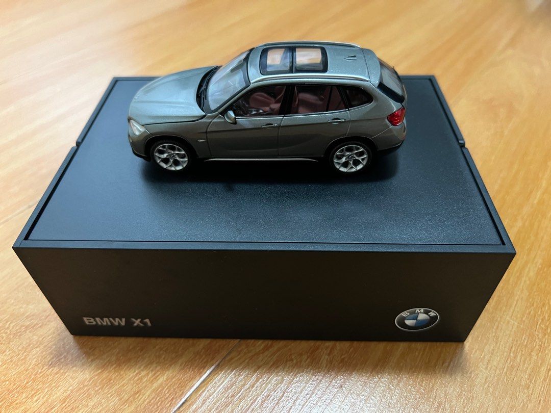 Tomica bmw x1 top