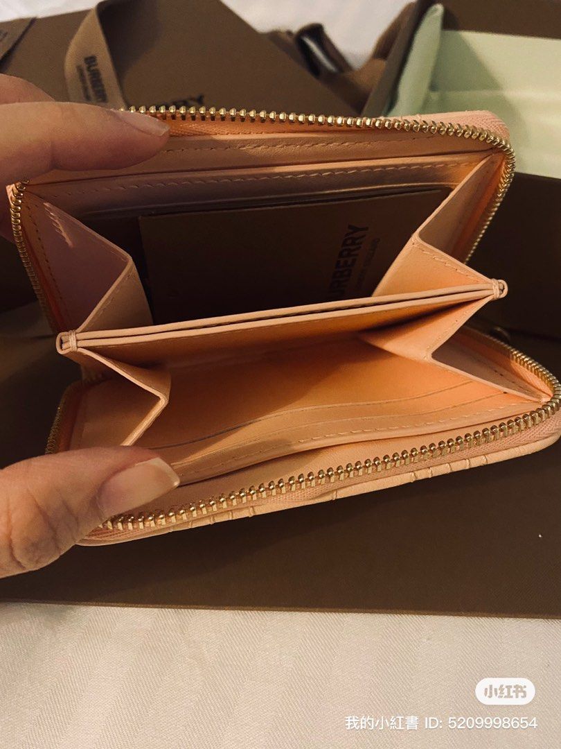 Burberry wallet shop 40