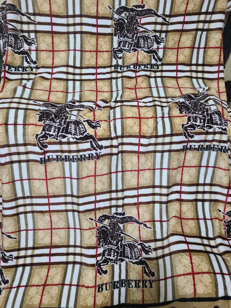 Burberry shop fleece fabric
