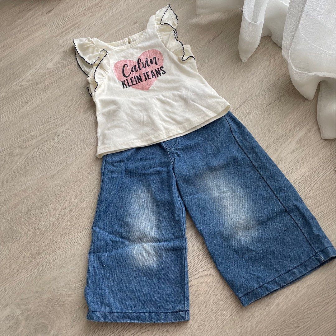 Calvin klein clothes sales for baby girl