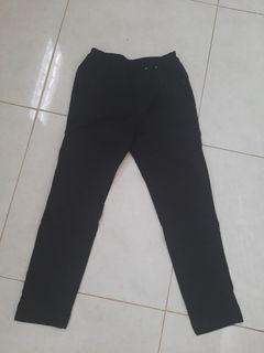 Celana panjang  uniqlo for boys size 140  preloved