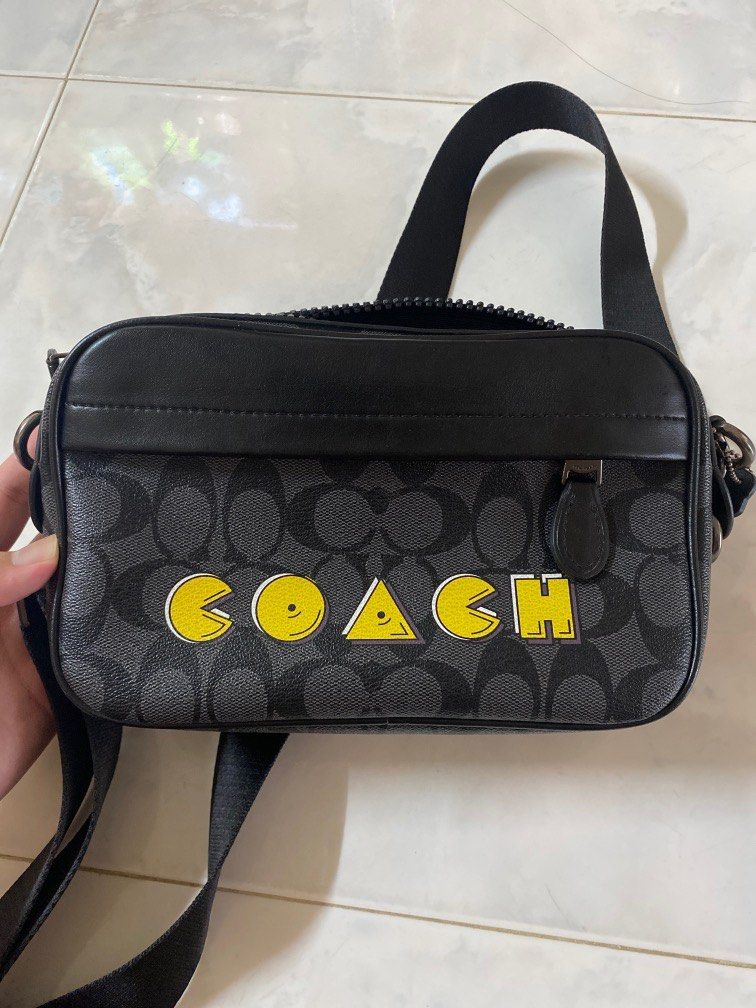 Coach Pacman Waistbag Beg Lelaki, Men's Fashion, Bags, Sling Bags on  Carousell