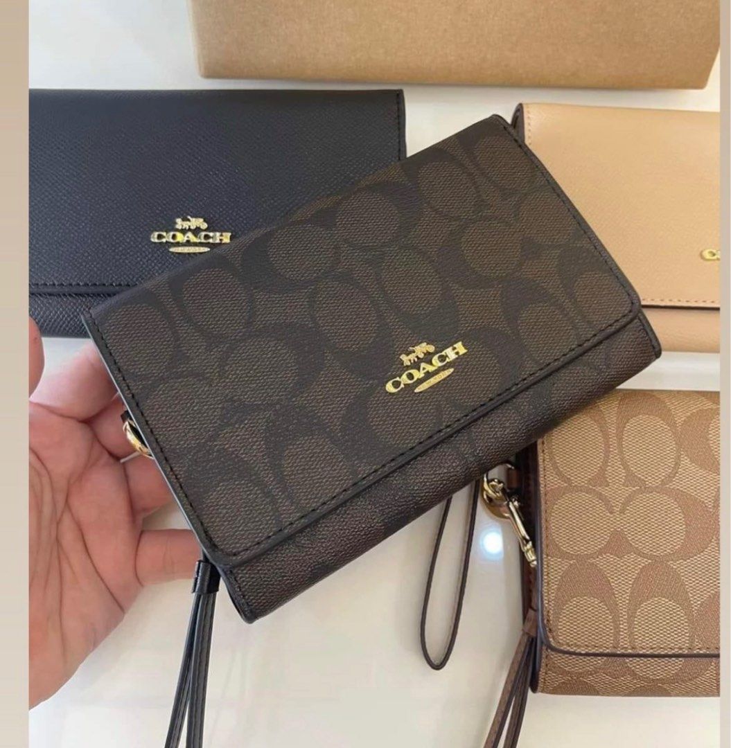 Coach wallet sale Women s Fashion Bags Wallets Wallets Card
