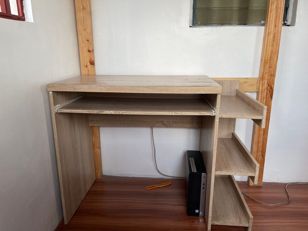 Computer table, Furniture & Home Living, Office Furniture & Fixtures on Carousell