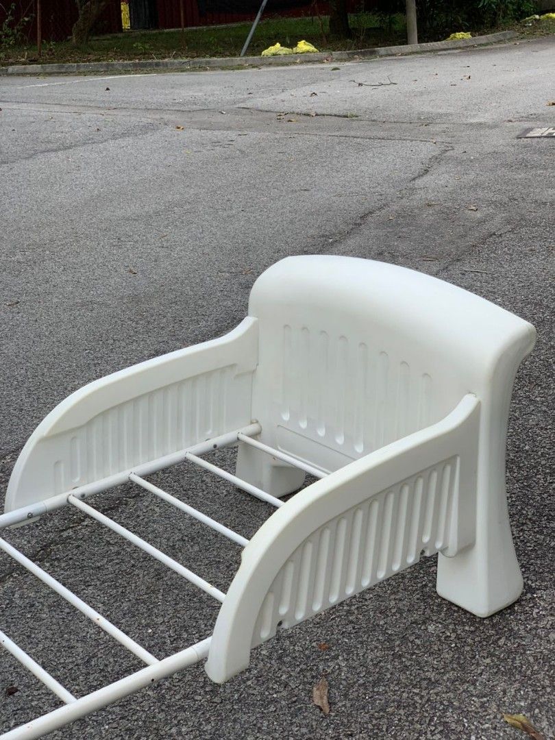 Cosco toodler bed, Babies & Kids, Baby Nursery & Kids Furniture