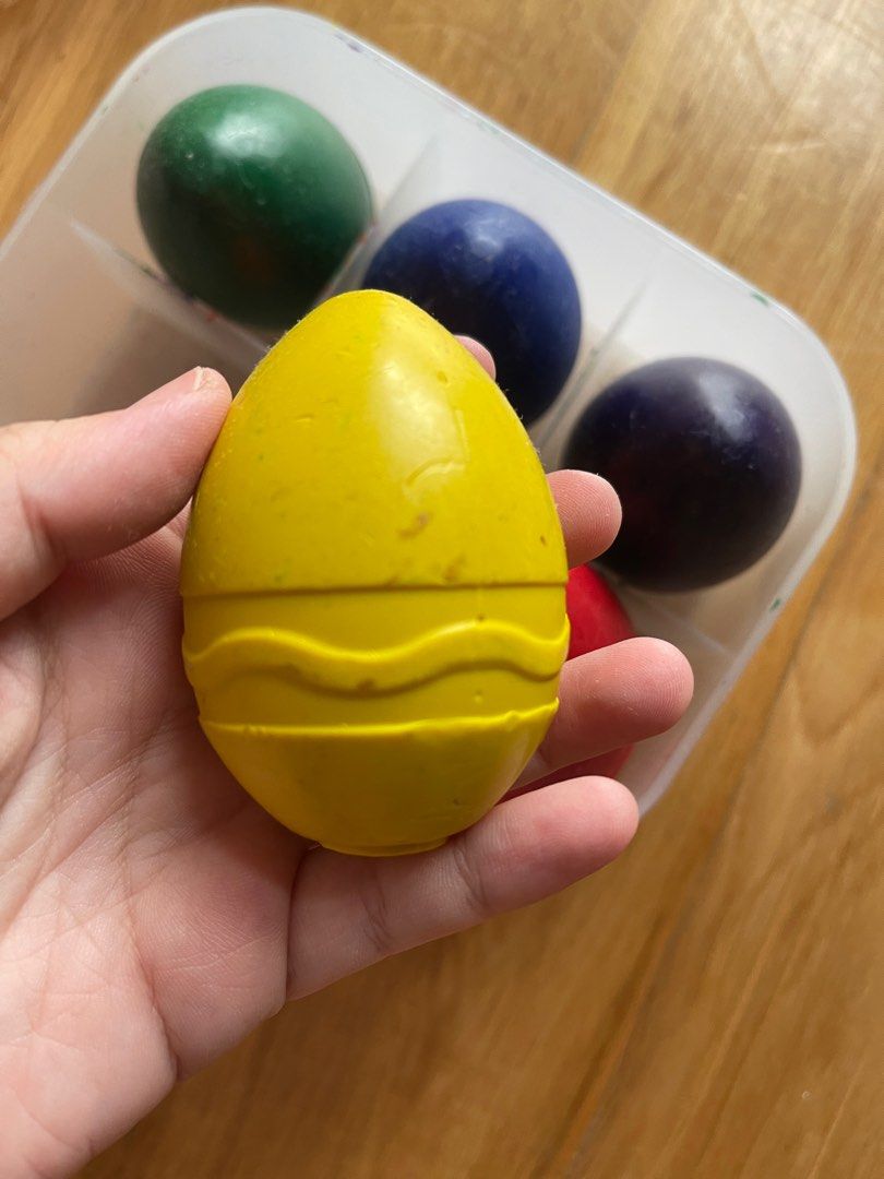 Crayola egg crayons, Hobbies & Toys, Stationery & Craft, Craft Supplies