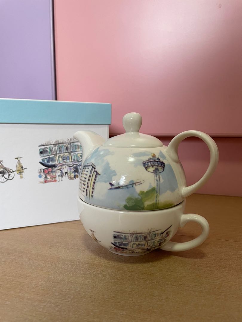 DCG SINGAPORE HERITAGE TEAPOT, Furniture & Home Living, Kitchenware