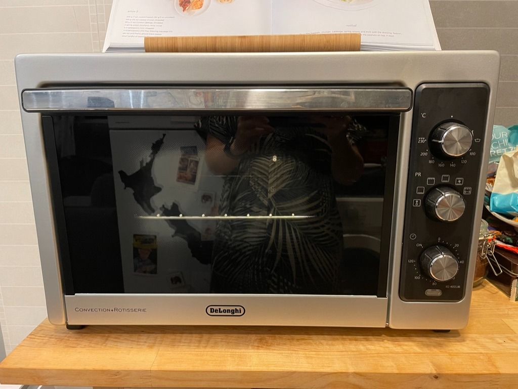 DeLonghi Convection and Rotisserie Oven, 家庭電器, 廚房電器, 焗爐及多士爐 Carousell