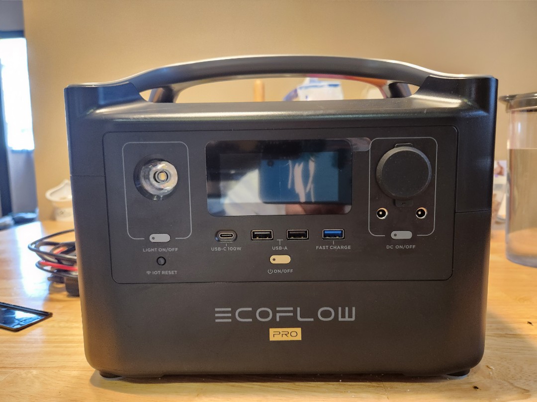 Ecoflow River Pro (720Wh), 手提電話, 電話及其他裝置配件, 電池及