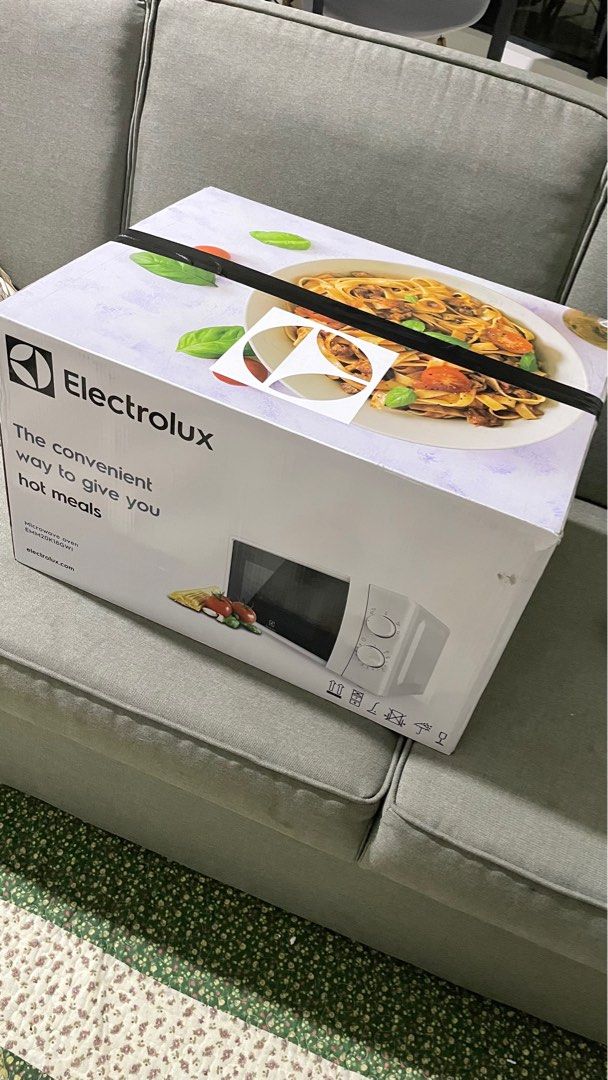 Electrolux Microwave Oven 20L, TV & Home Appliances, Kitchen Appliances