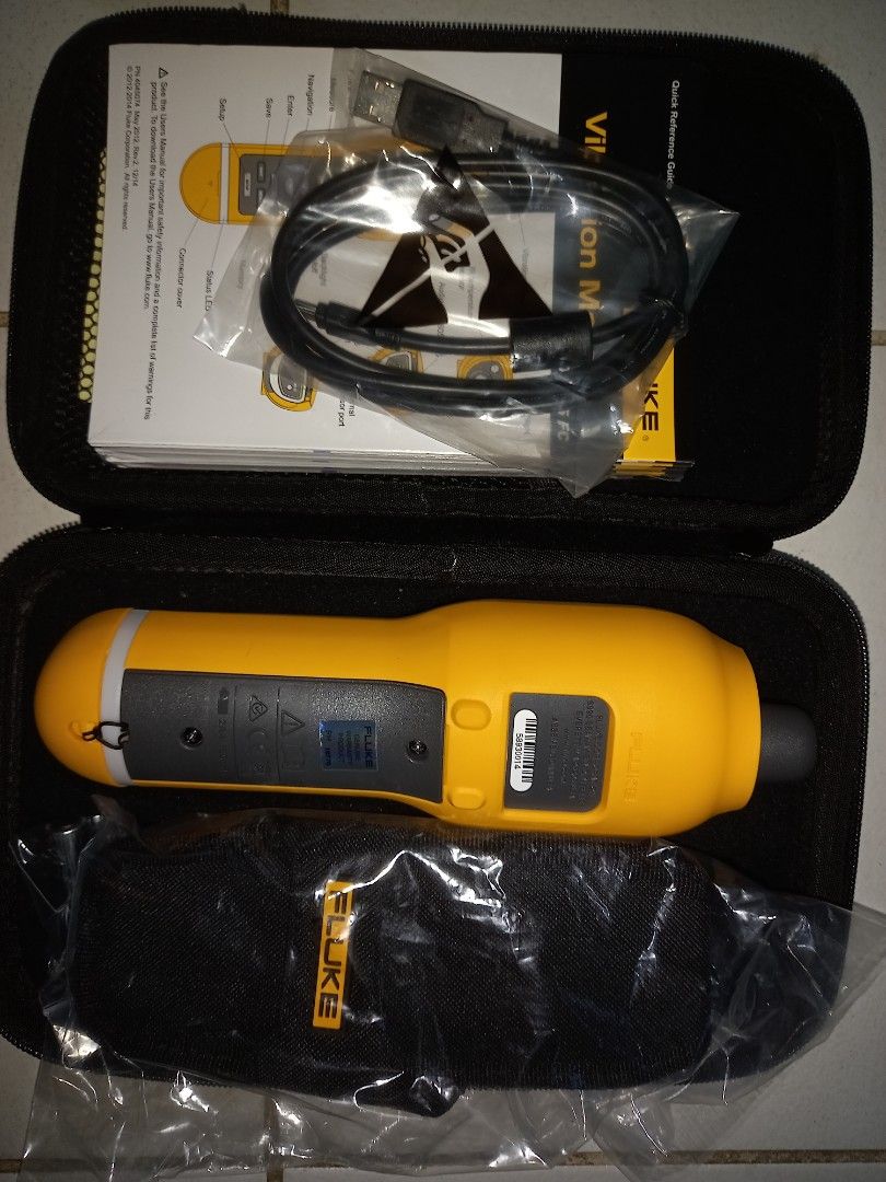 FLUKE 805 VIBRATION METER, Commercial & Industrial, Construction