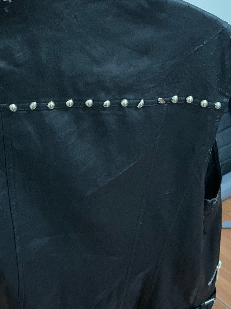 FOREVER 21 LEATHER JACKET (Category: Coats, Jackets and Outerwear) located in Angeles City. Submitted by itzys (Listing ID 1198843866, Image 2). Description: .