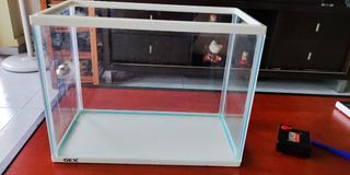 GEX ACRYLIC FISH TANK x3
