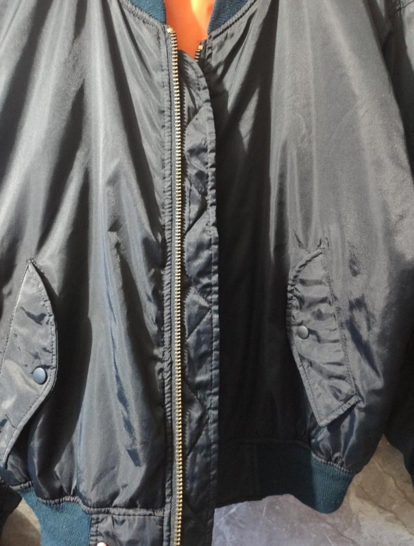 Gleeman alpha (Category: Coats, Jackets and Outerwear) located in Makati City. Submitted by FinnestStyle (Listing ID 1198853493, Image 1). Description: Small (standard)/Large (Asian) W24 "L25" Lightly used Flap pockets Inside zipper flap Inside chest pocket both sides Arm utility pocket Ykk zippers No issues Negotiable.