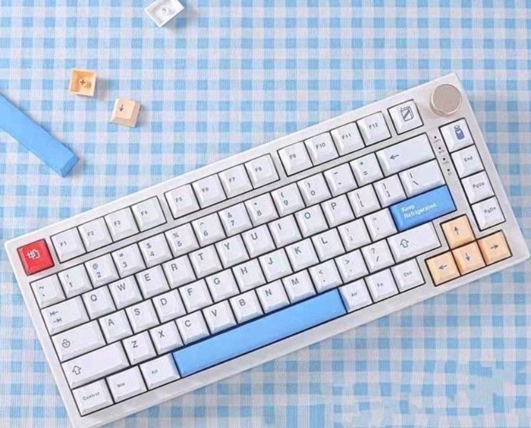 GMK Soy Milk Keycaps / PBT Keycaps, Computers & Tech, Parts