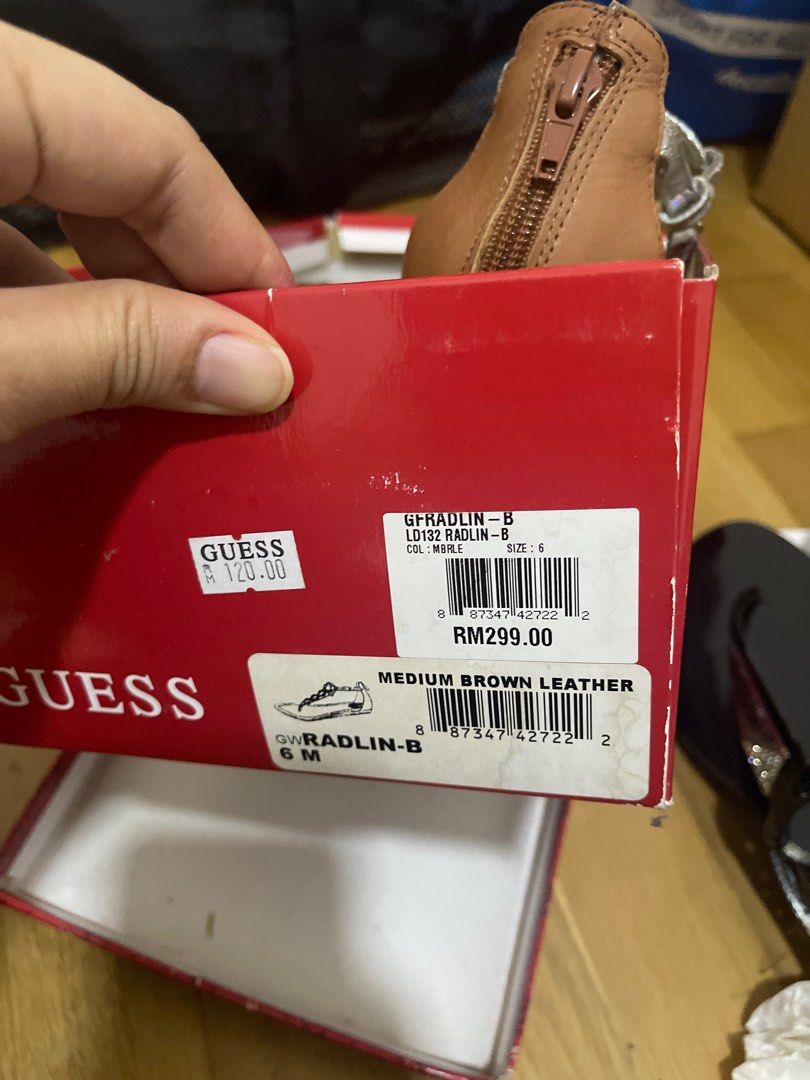 guess flat shoes